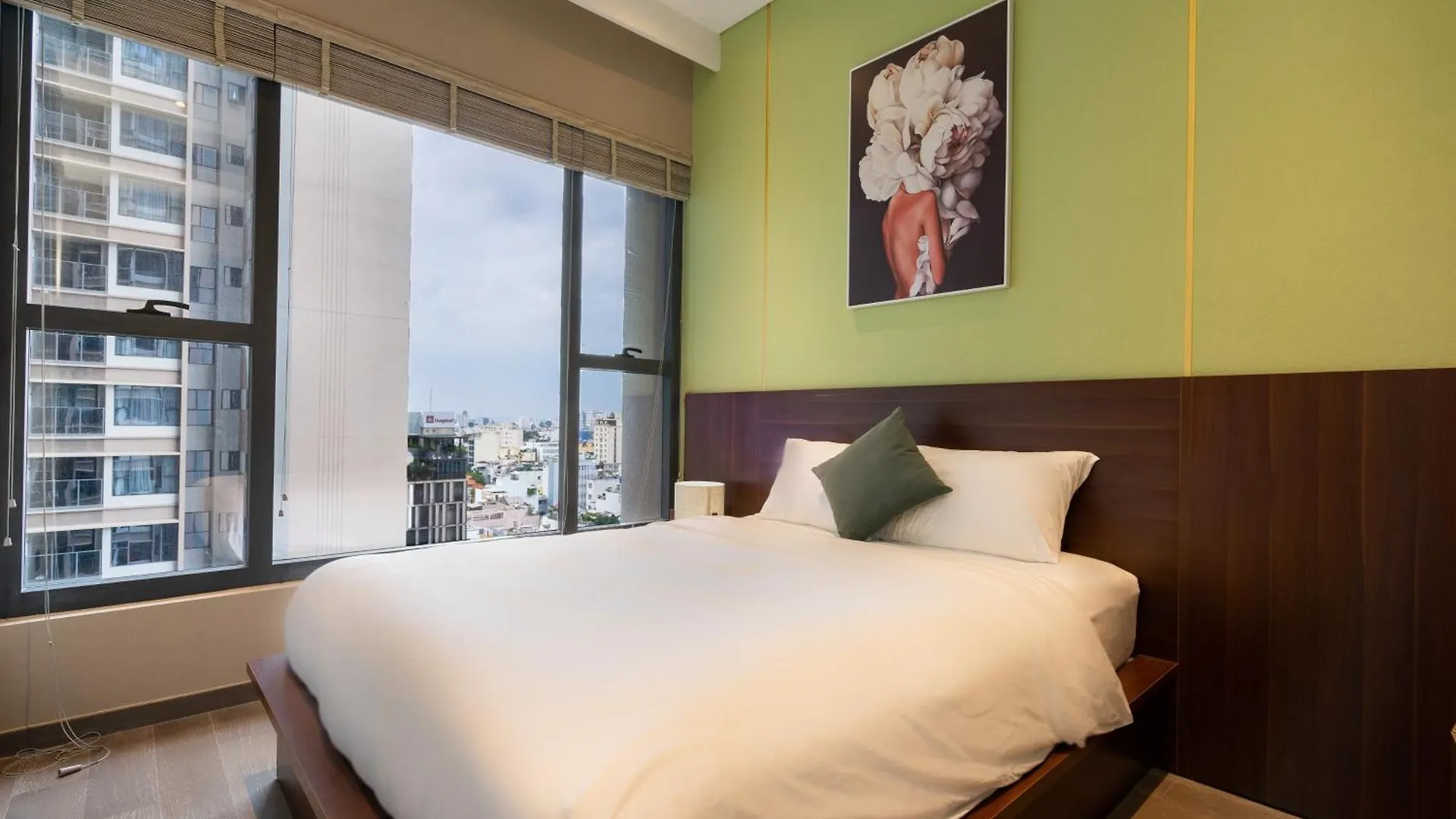Happy High-End Apartments - Central, Whole City View & Infinity Pools - The Marq Ho Chi Minh City 0*,