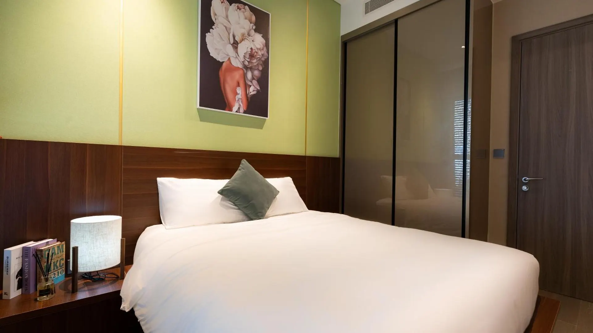 Happy High-End Apartments - Central, Whole City View & Infinity Pools - The Marq Ho Chi Minh City
