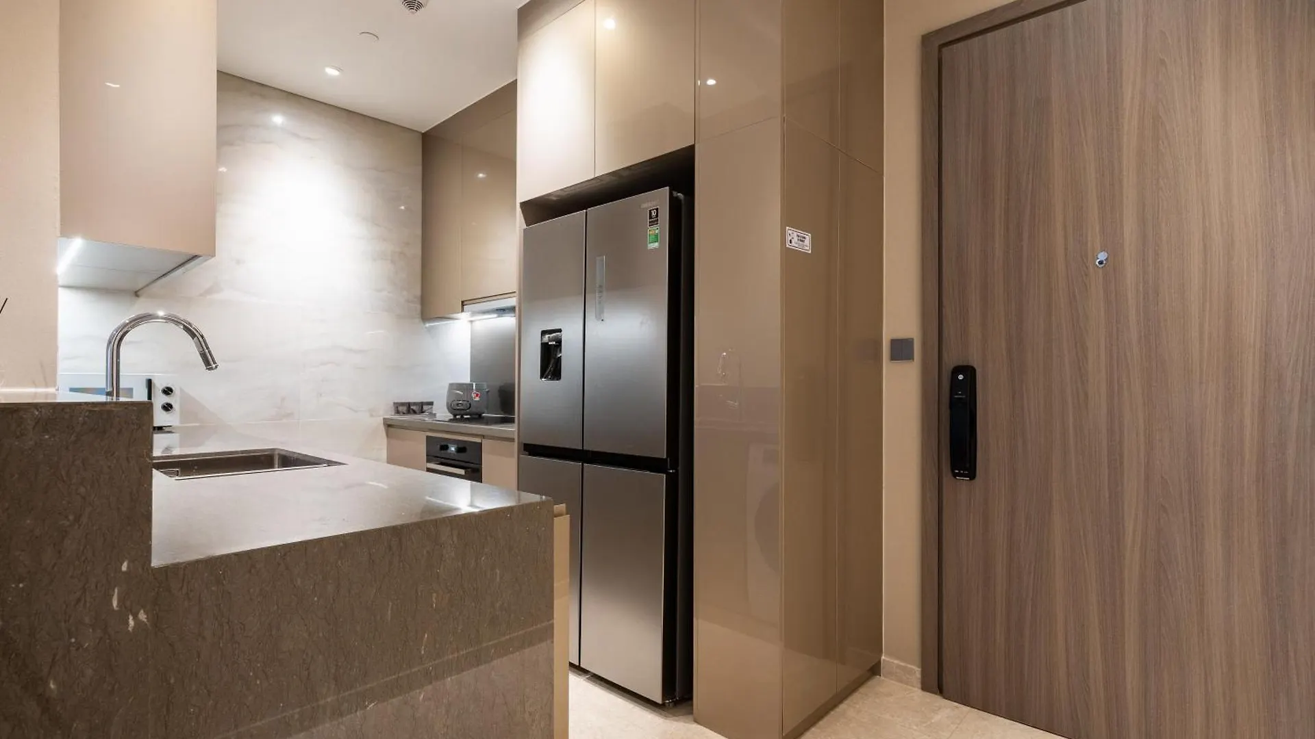 Happy High-End Apartments - Central, Whole City View & Infinity Pools - The Marq Ho Chi Minh City